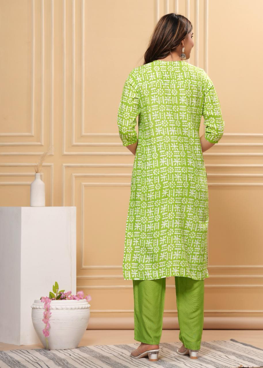 New Beautiful Pure Rayon Fabric Kurta, Pant And Dupatta Set.