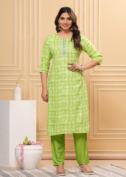 New Beautiful Pure Rayon Fabric Kurta, Pant And Dupatta Set.