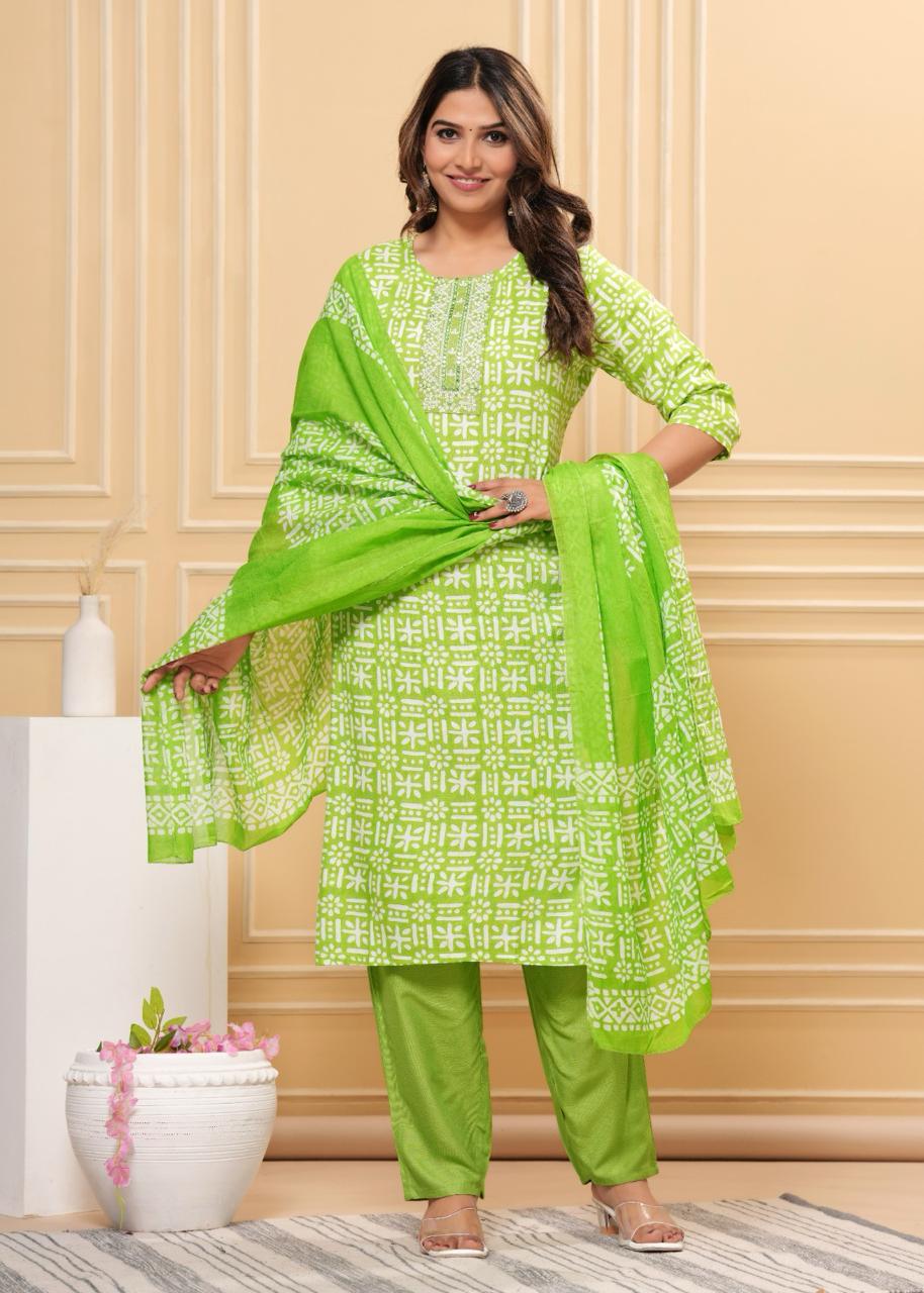 New Beautiful Pure Rayon Fabric Kurta, Pant And Dupatta Set.